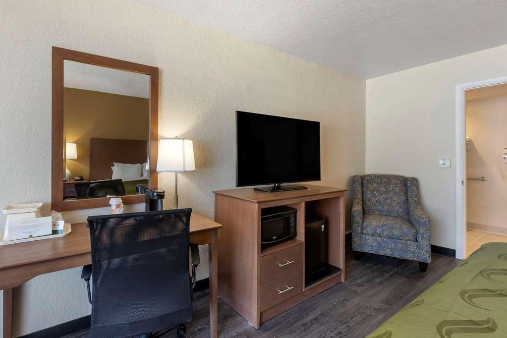 Quality Inn Saint Petersburg North-Tampa Bay Room photo